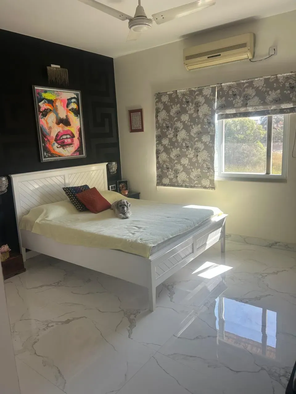 Lake View 3BHK Apartment for Sale at Palm Springs Koramangala