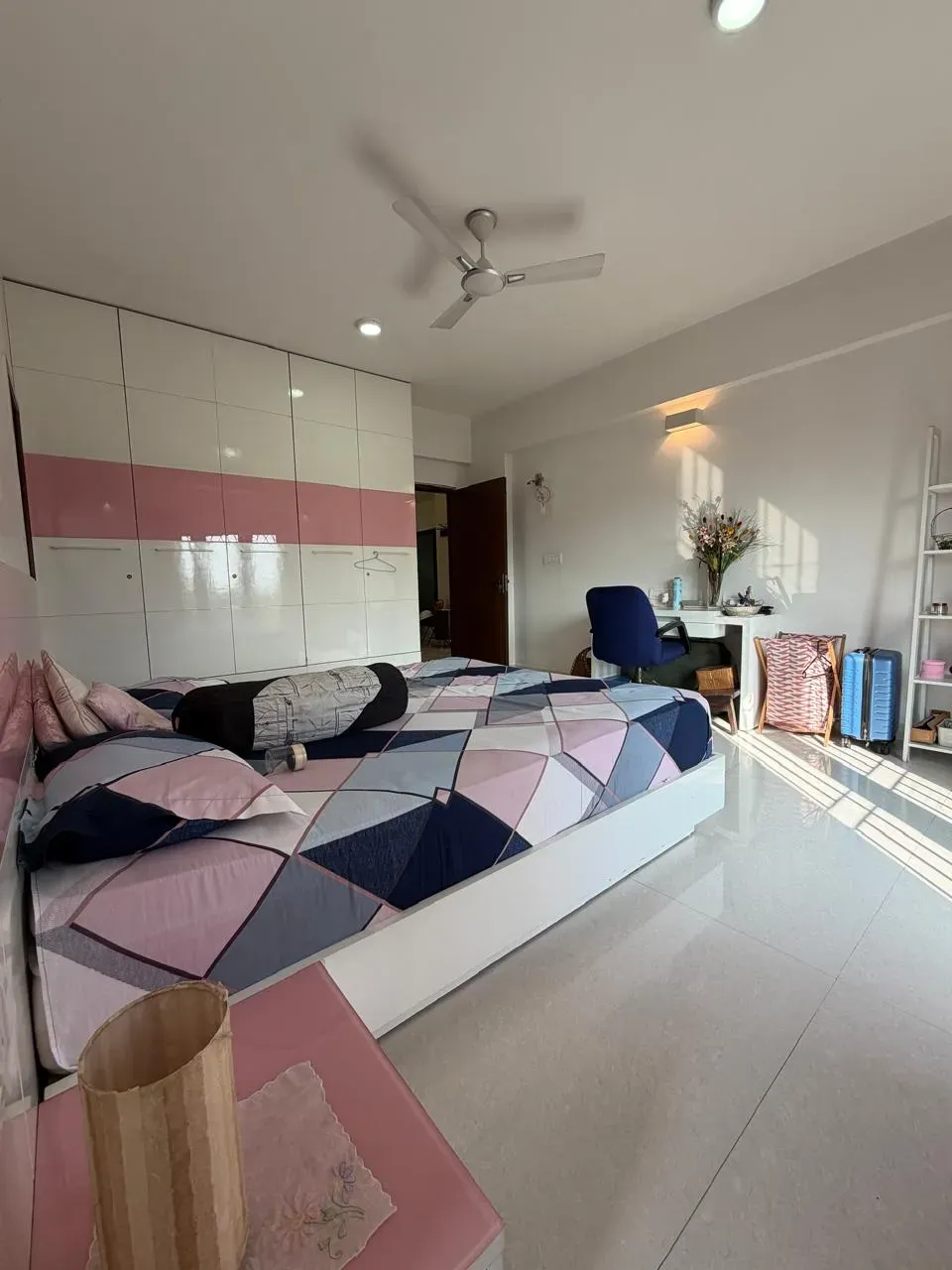 Luxury 3BHK Apartment for Sale at Gold Opus Millers Road Benson Town - Image 5