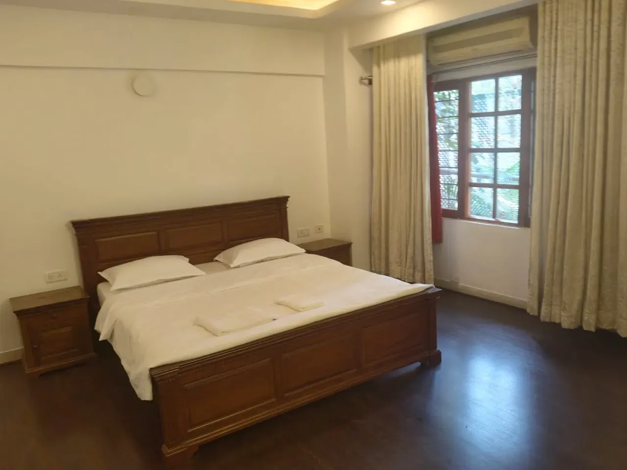 Ulsoor | Garden Apartment with Servant Quarters | 3,500 Sq. Ft.
