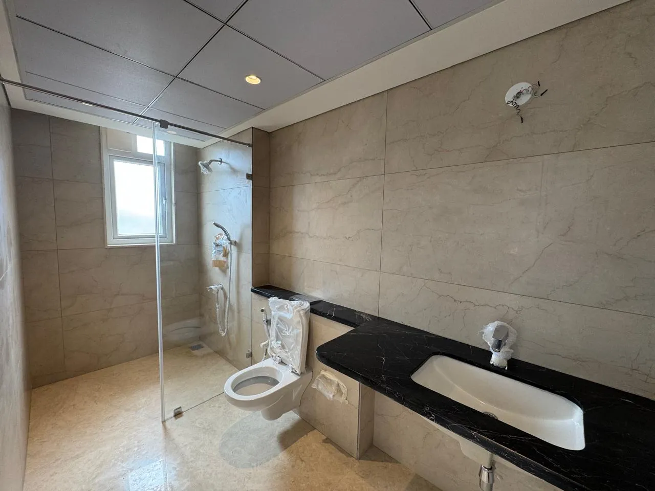 DELISTED : Divyasree 77 Life, Massive 3BHK, Old Airport Road, High-Floor Luxury 5.9cr 4