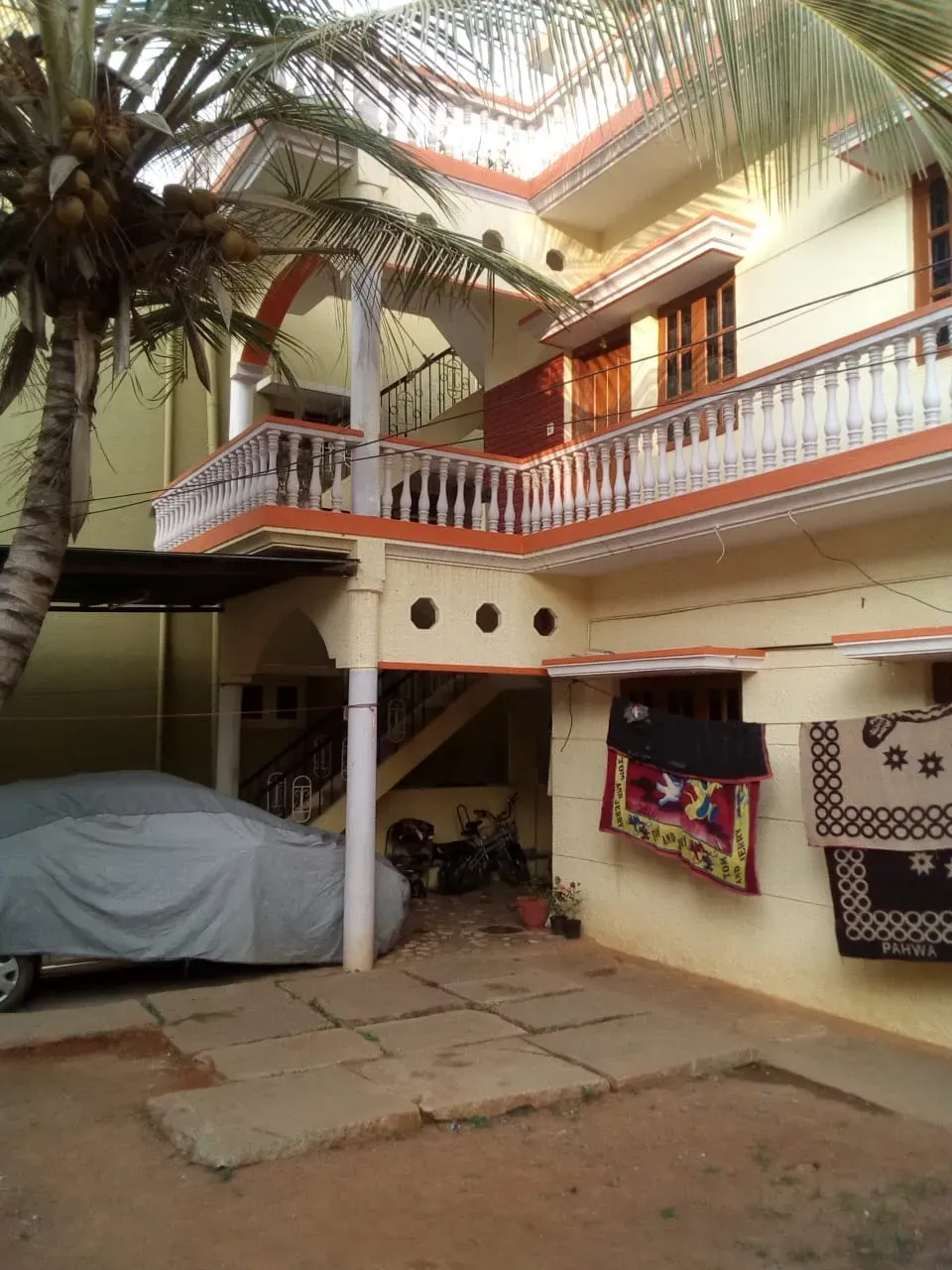 Dasarahalli Bagalagunte | 60x40 Corner Plot with Building | 2,400 Sq. Ft.
