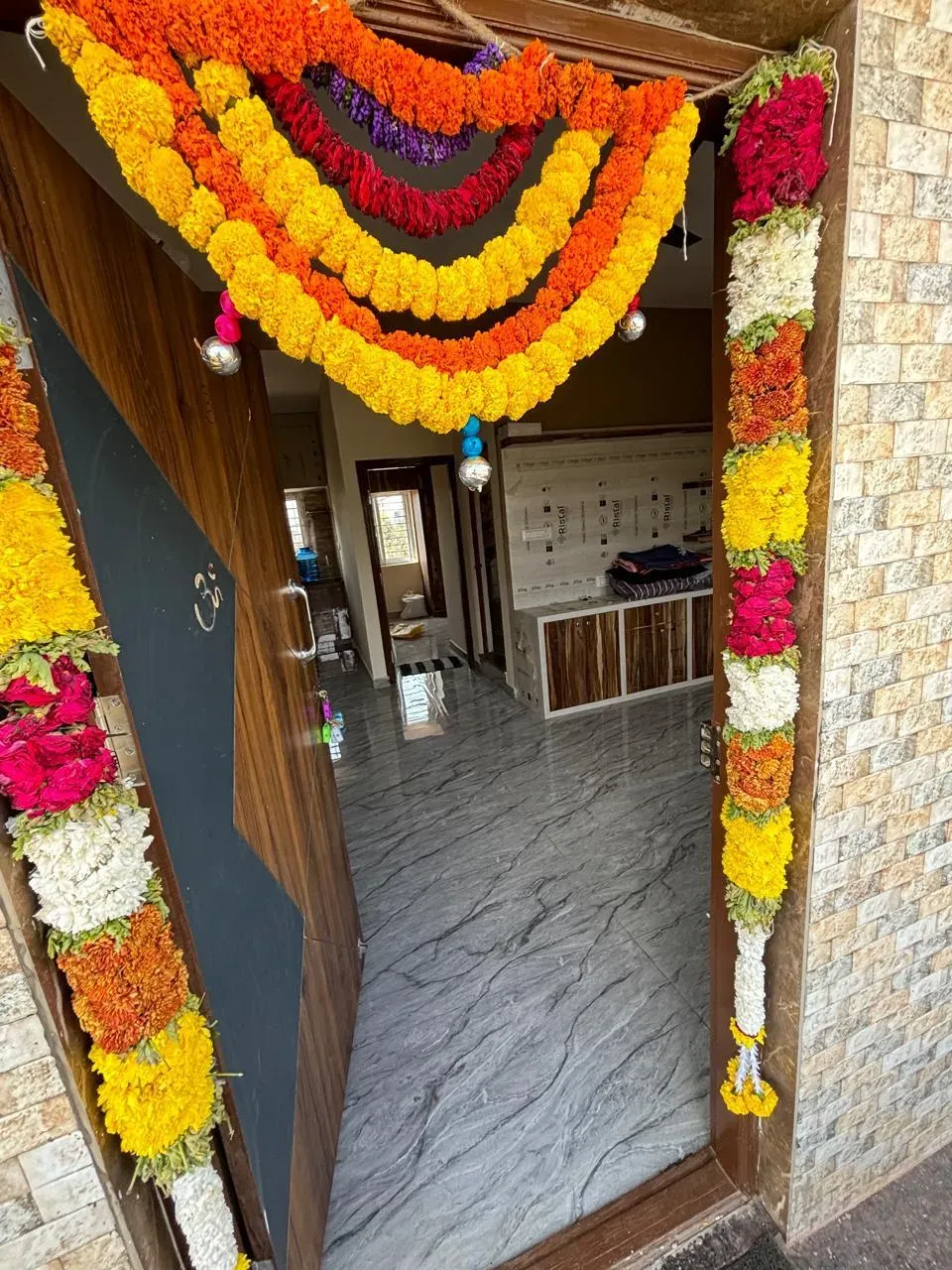 Srinivasa Nagar, Mittaganahalli | Revenue-Generating Corner Building | 1,200 Sq. Ft.