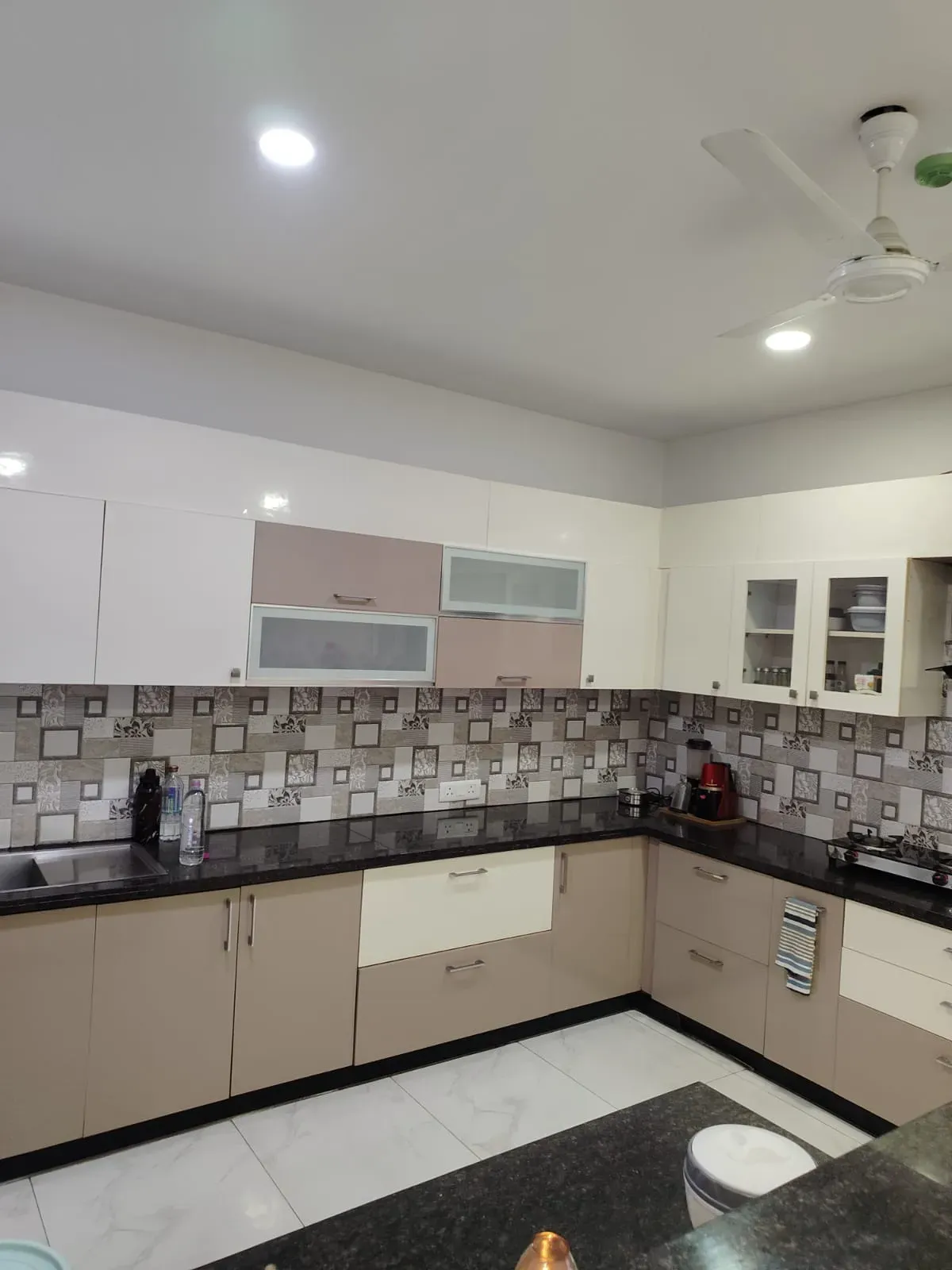 Cook Town | Luxury 3 BHK Garden Residence | 2400 Sq. Ft. 1