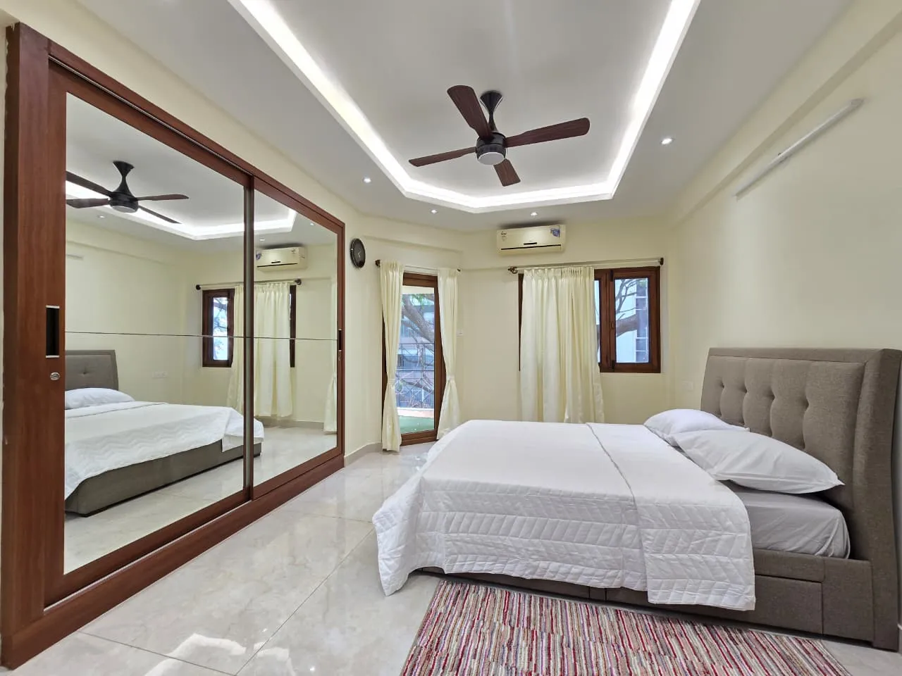 Old Airport Road | 3 BHK Apartment | Fully Furnished 4