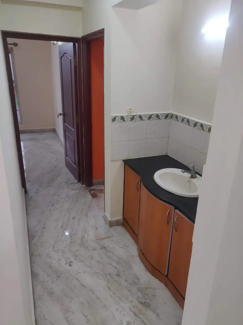 Richmond Town | 3 BHK Semi-Furnished Apartment | 2,100 Sq. Ft. @ ₹90,000/Mth 3