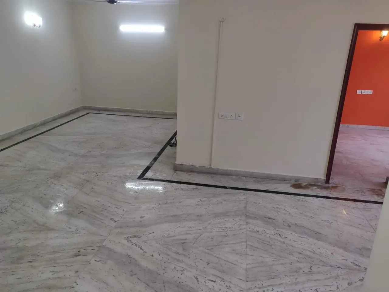 Richmond Town | 3 BHK Semi-Furnished Apartment | 2,100 Sq. Ft. @ ₹90,000/Mth 5