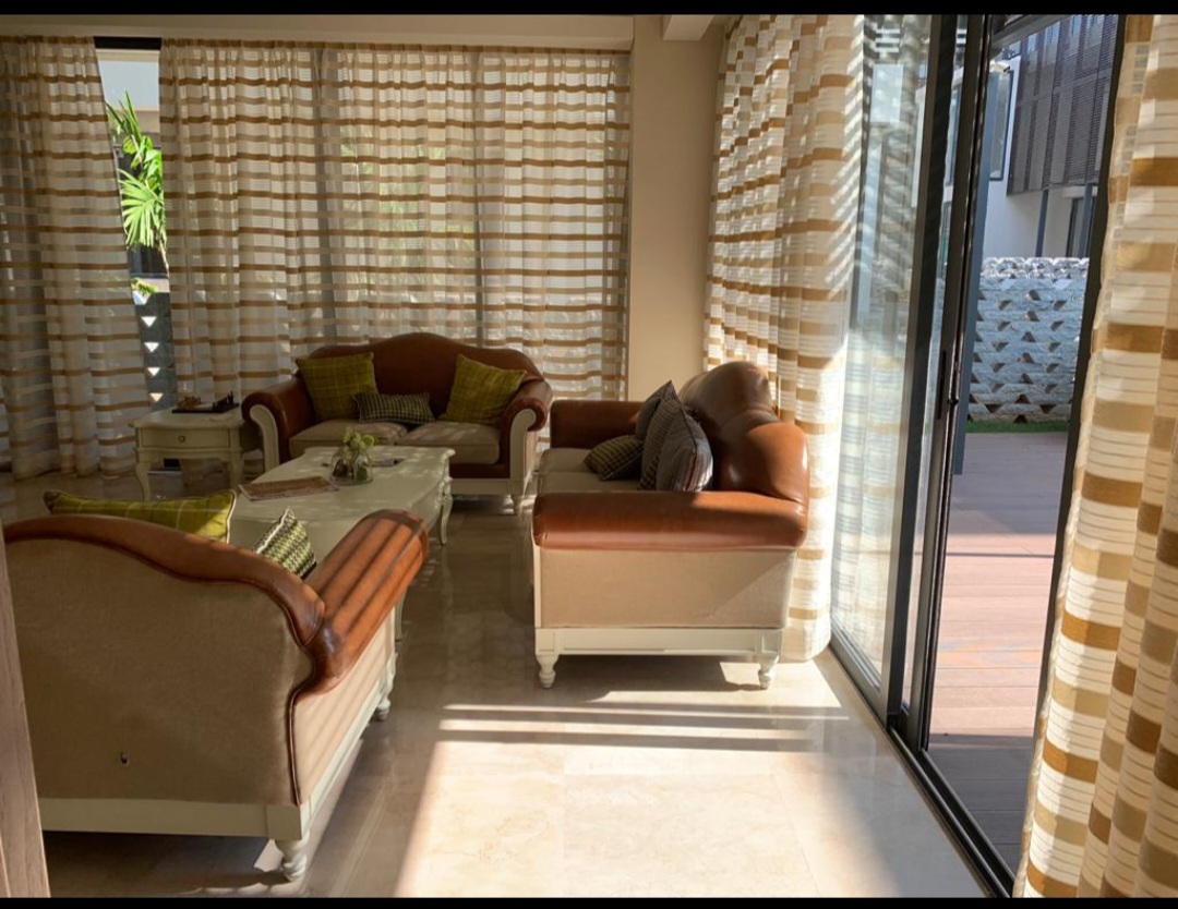 ✨ Ultra-Luxury Villa for Sale – Embassy Boulevard ✨ - Image 4