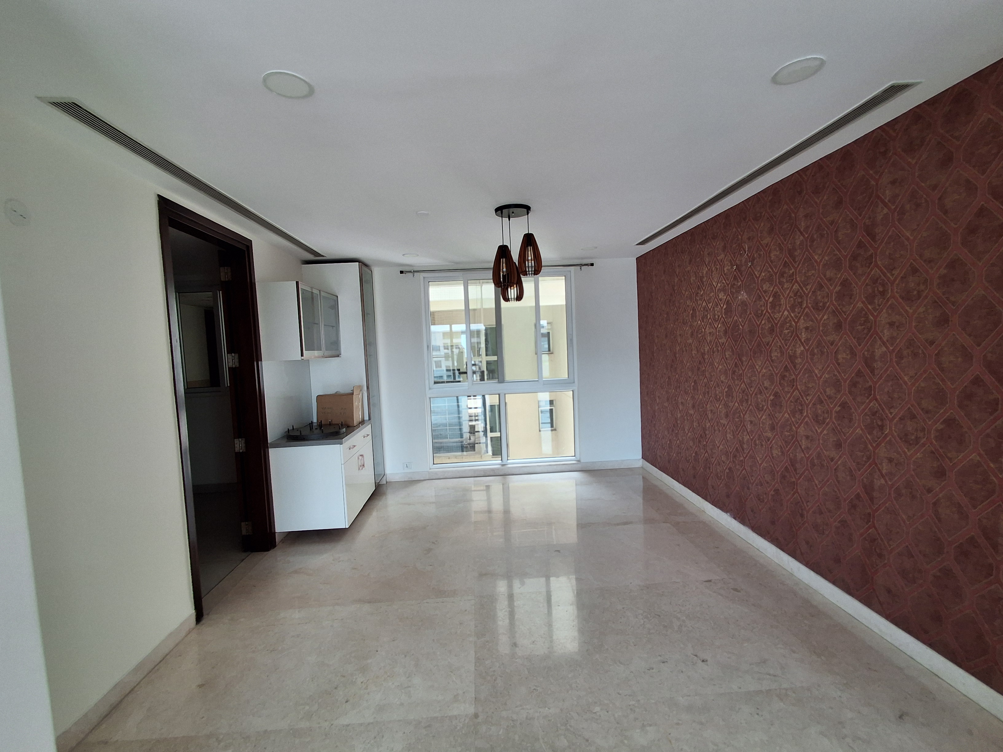 LUXURY 4BHK DUPLEX FLAT FOR RENT- RMZ LATITUDE Hebbal  - Image 4