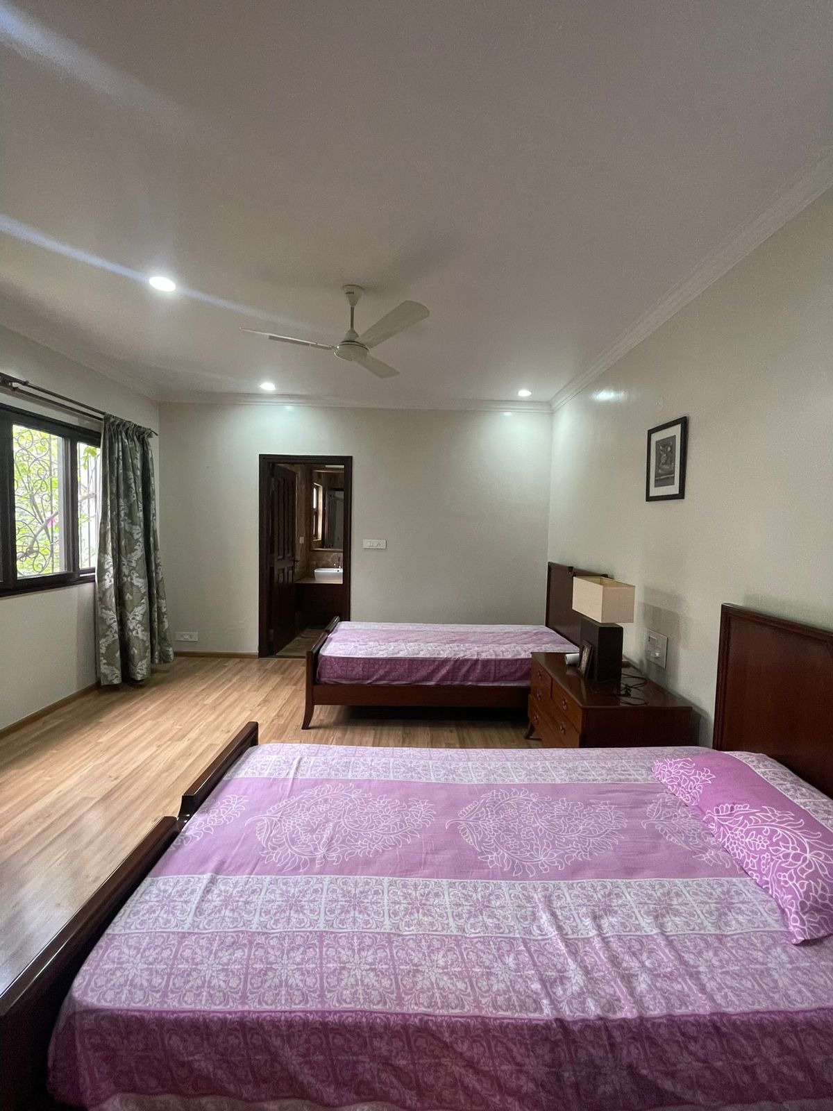 Expansive Residential Plot with Grand Independent House in Manyata Residency - Image 7