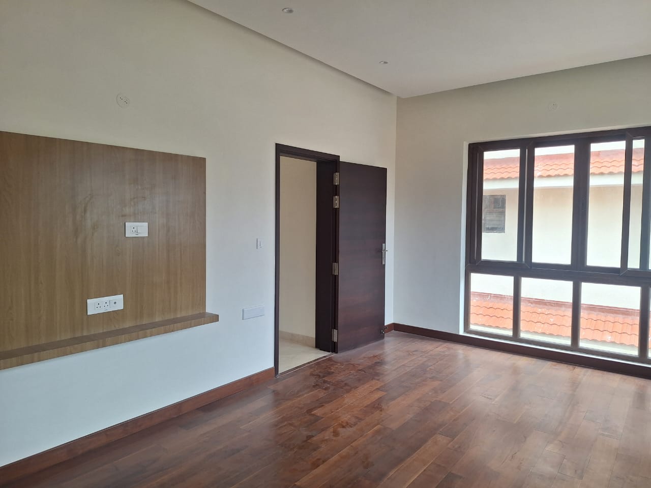 Brand New Luxury Villa for Rent in Adarsh Tranqville - Image 9