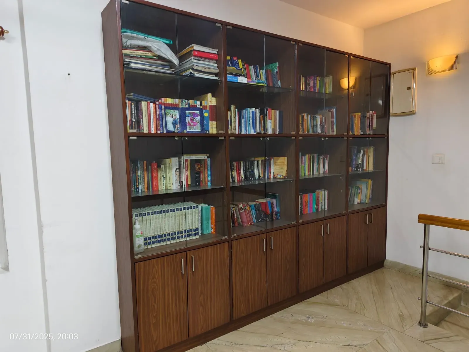 Spacious 4BHK Duplex Apartment for Sale at Frazer Town - Image 4