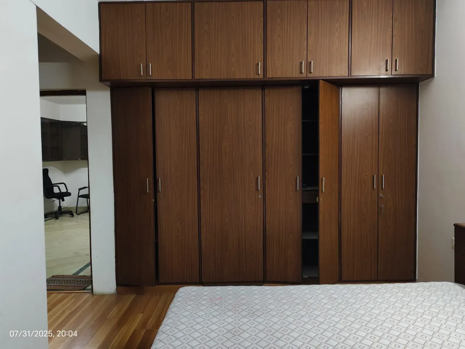 Spacious 4BHK Duplex Apartment for Sale at Frazer Town - Image 7