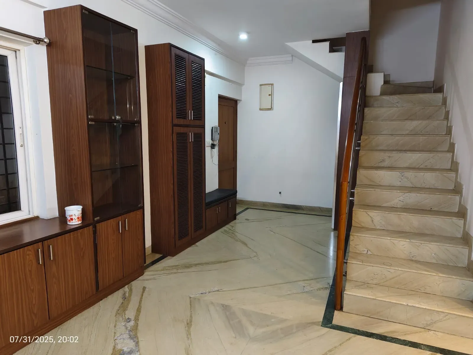 Spacious 4BHK Duplex Apartment for Sale at Frazer Town - Image 9