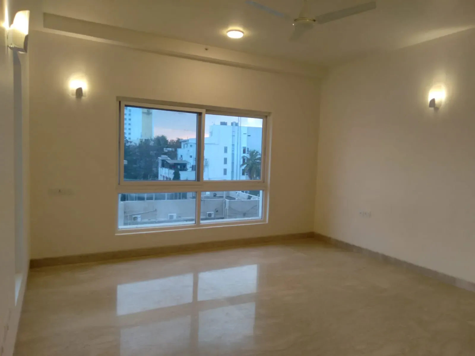 Embassy Oasis | 4 BHK + Maid’s Room | Prime Central Bangalore 3
