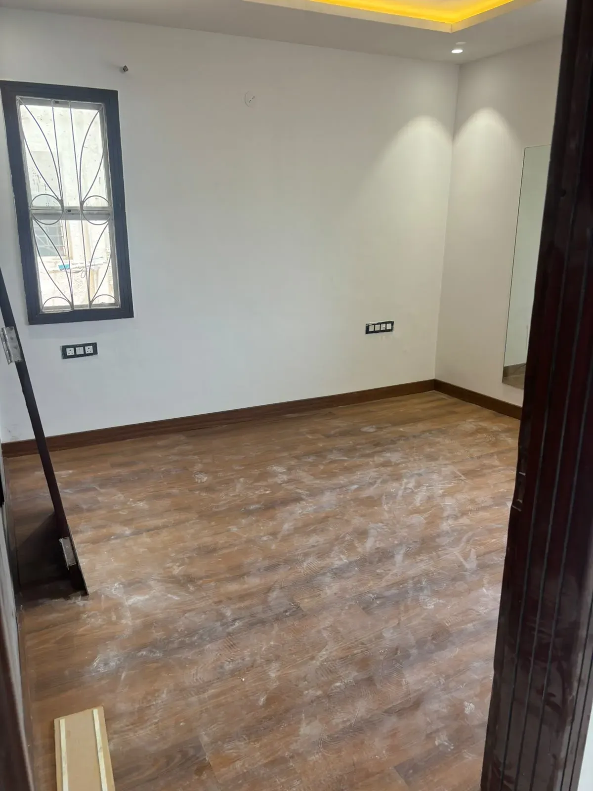 Domlur | Expansive 3BHK with Dual Car Parks | 2800 Sq. Ft. 3