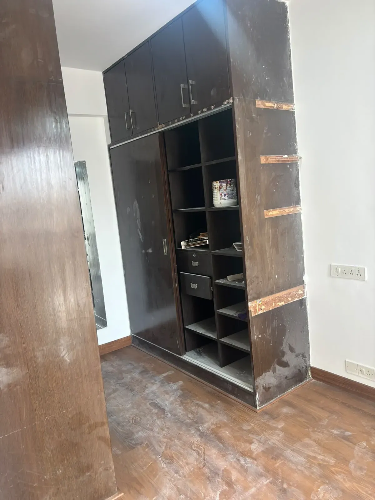 Domlur | Expansive 3BHK with Dual Car Parks | 2800 Sq. Ft. 5