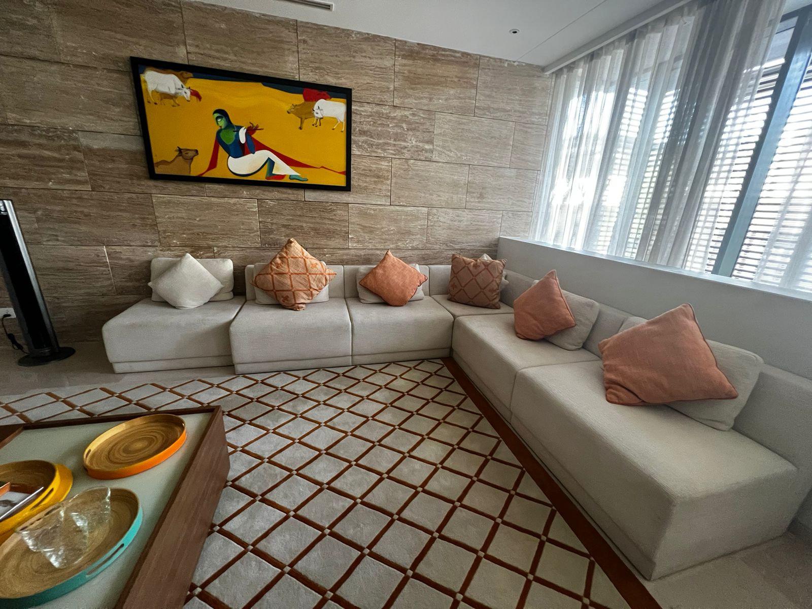 6 BHK Fully furnished in Embassy Boulevard  - Image 3