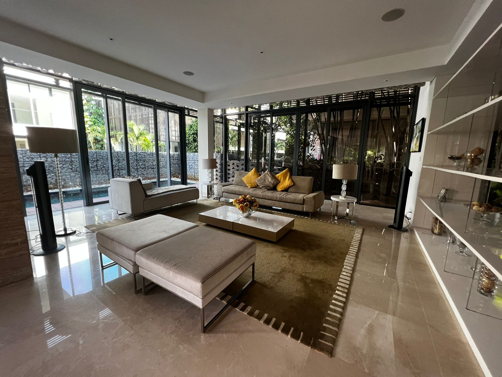 6 BHK Fully furnished in Embassy Boulevard  - Image 6