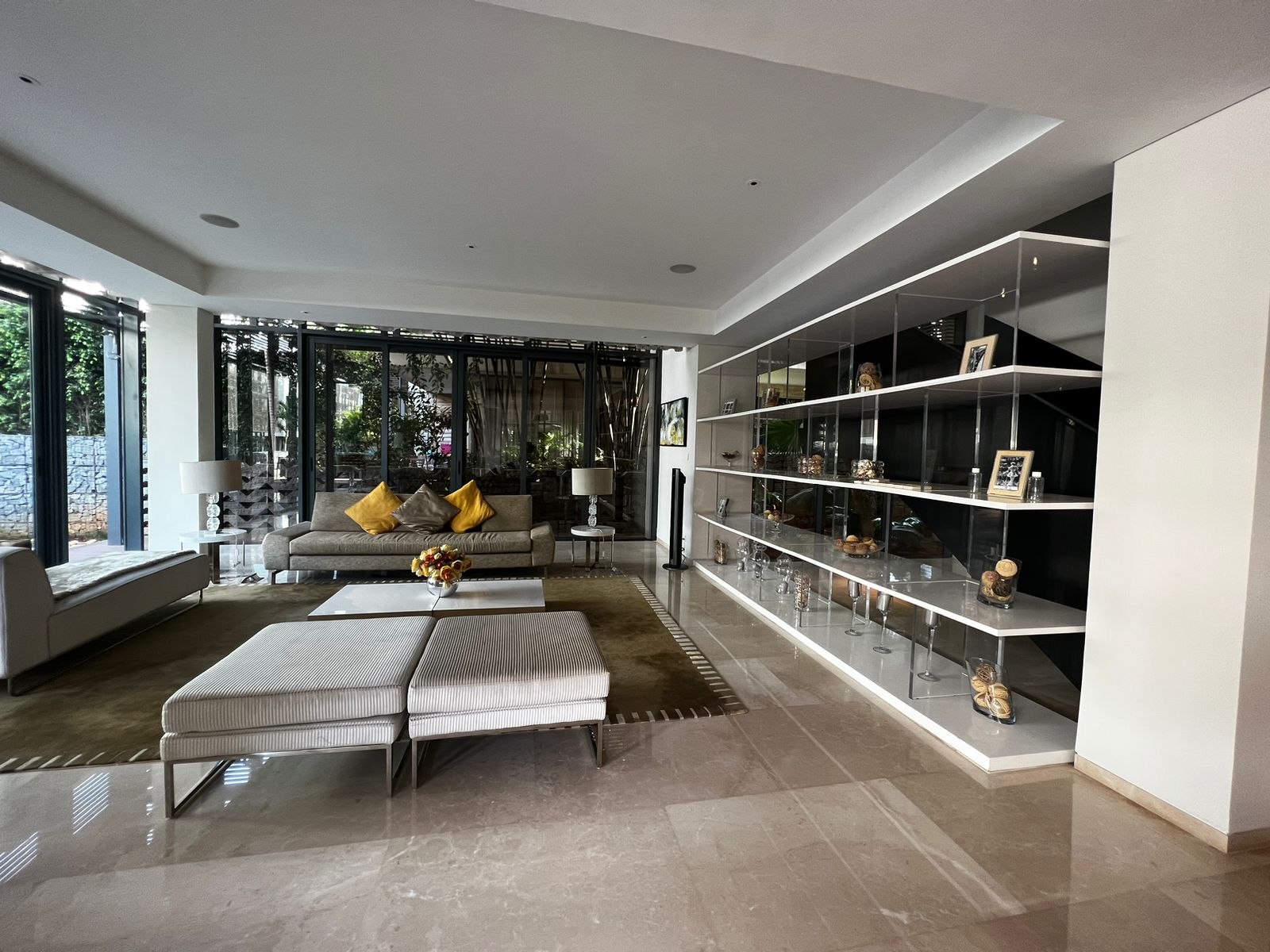 6 BHK Fully furnished in Embassy Boulevard  - Image 9