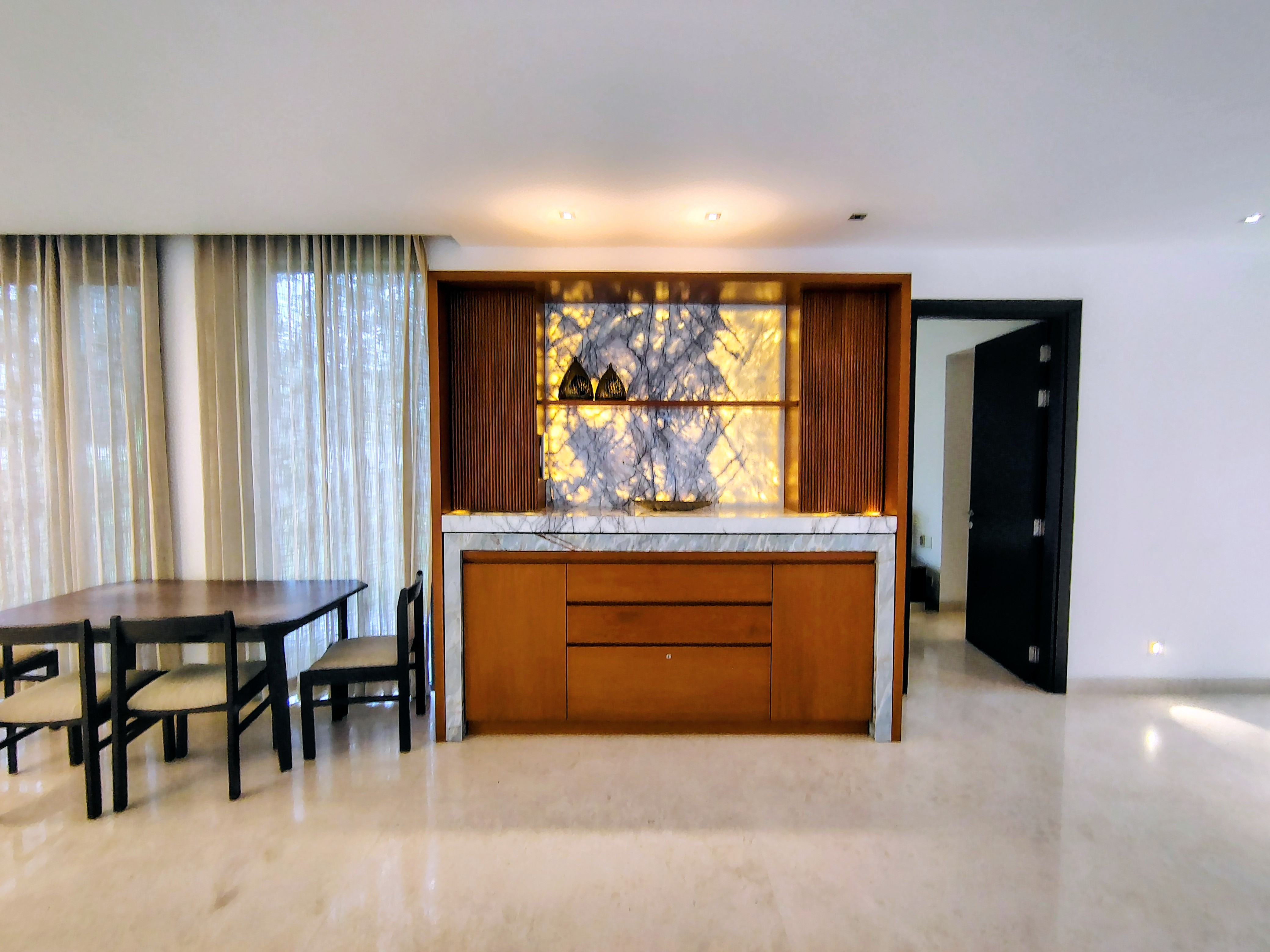 4.5 BHK fully furnished villa in Prestige Golfshire, Devanahalli  - Image 3