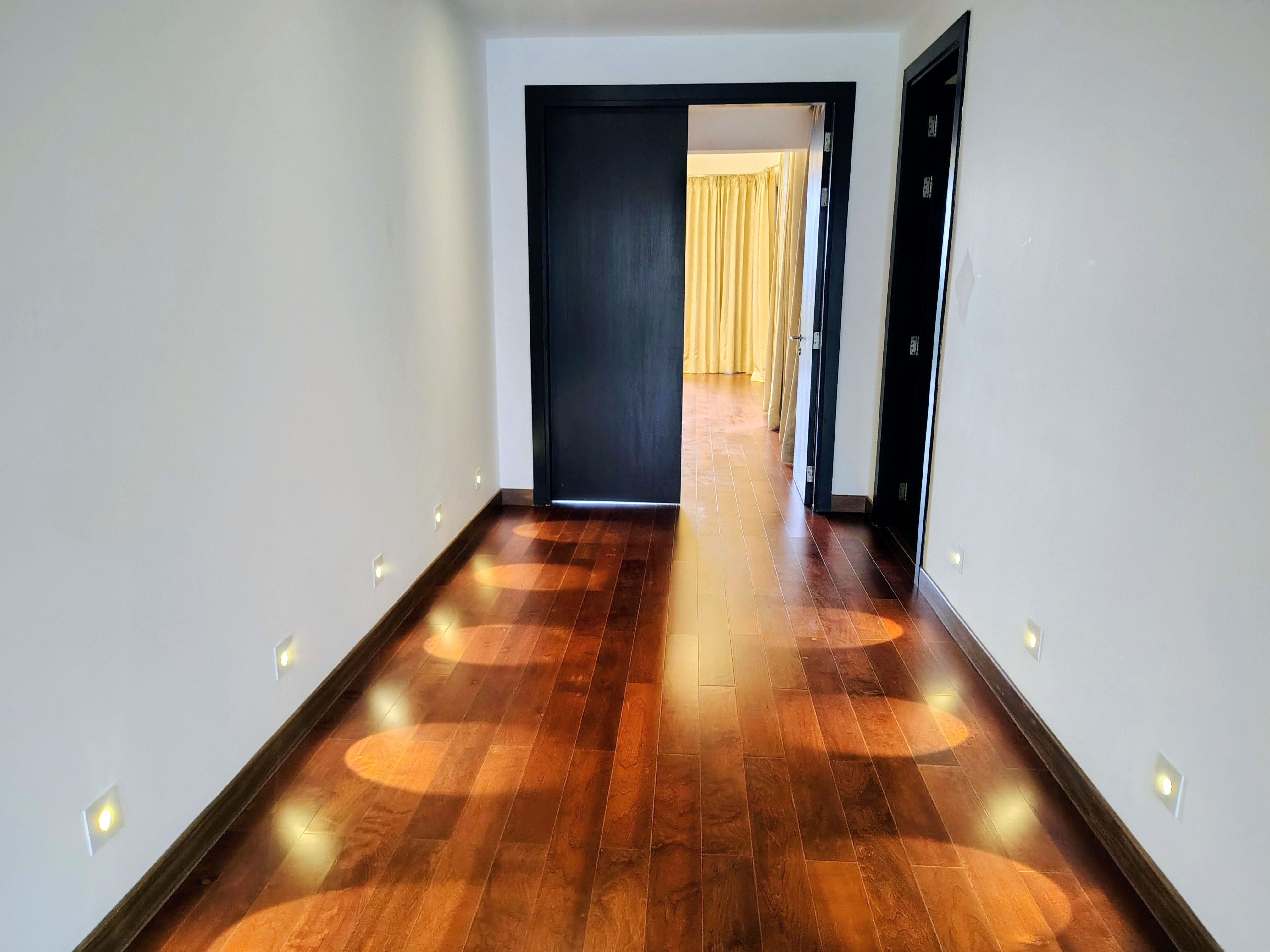 4.5 BHK fully furnished villa in Prestige Golfshire, Devanahalli  - Image 8