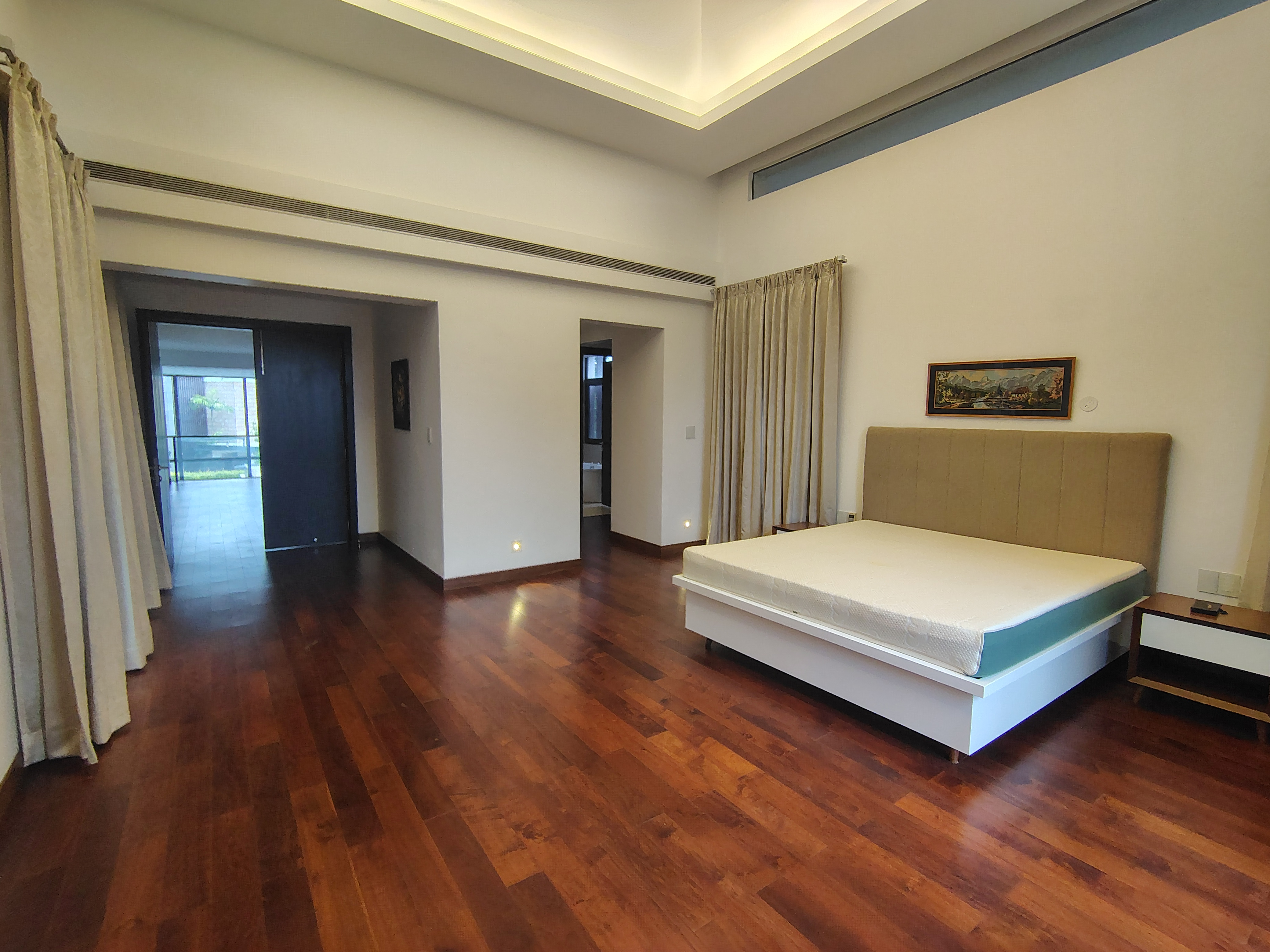 4.5 BHK fully furnished villa in Prestige Golfshire, Devanahalli  - Image 10