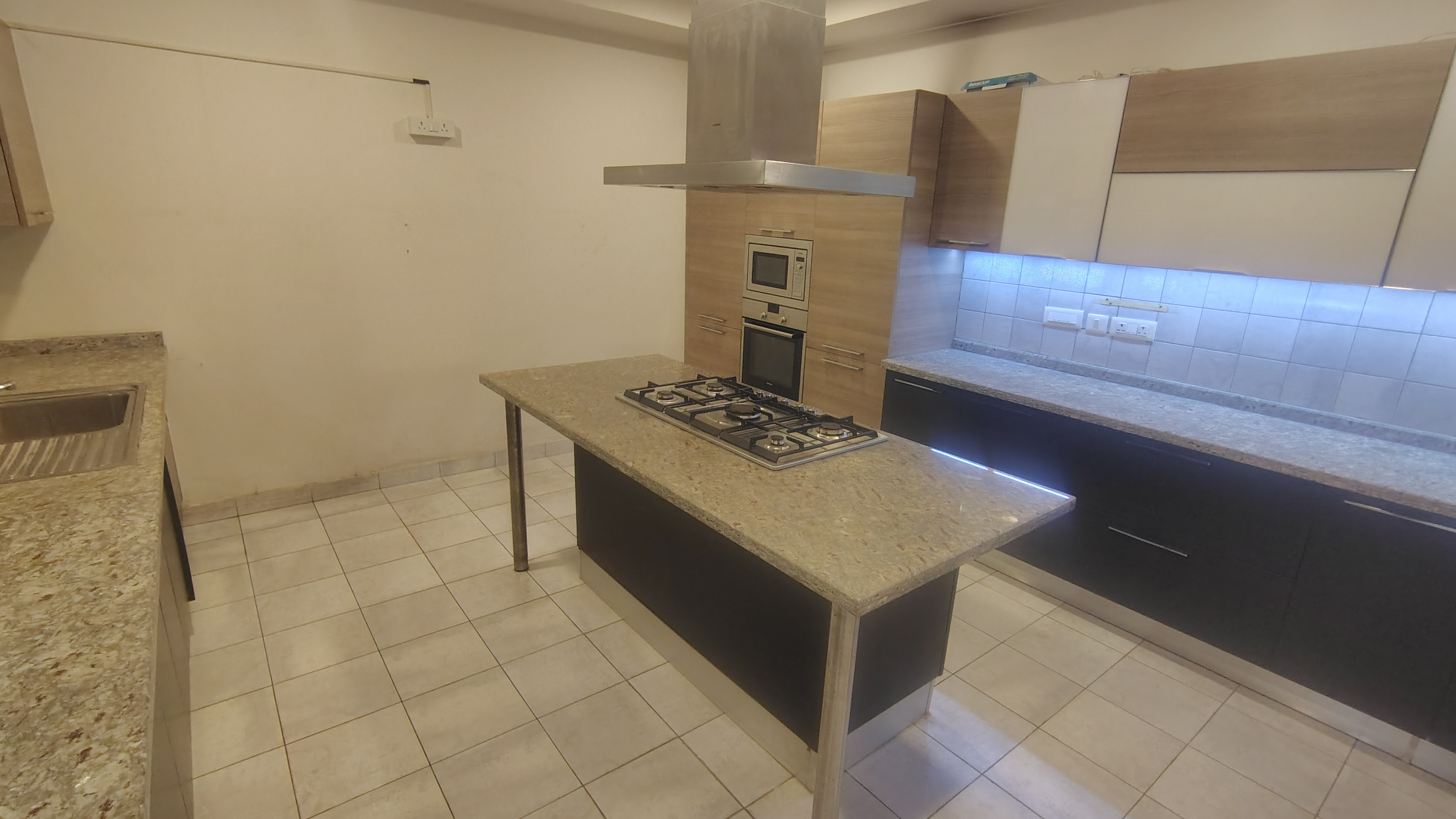 Whitefield, Ultra-Luxury Sky Villa, Prestige White Meadows, West-Facing Grandeur