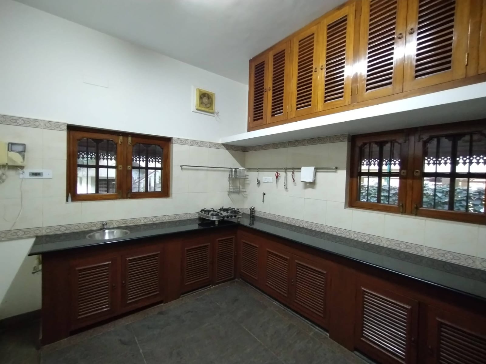 Luxurious Bungalow for Rent near Google Ananta Office, opp to Bagmane Tech Park Outer Ring Road - Image 11