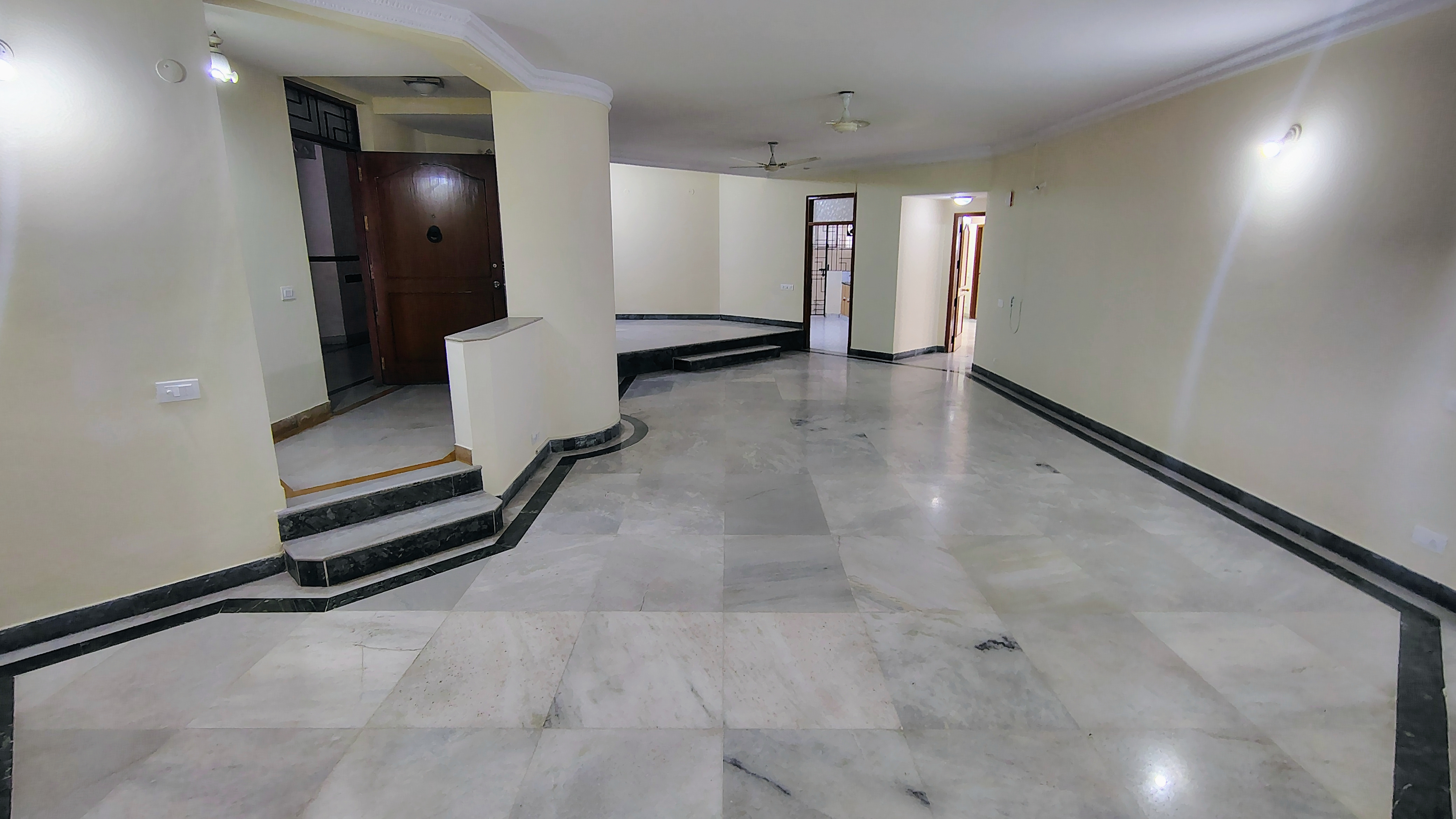 3 BHK for Rent in Cunningham road 