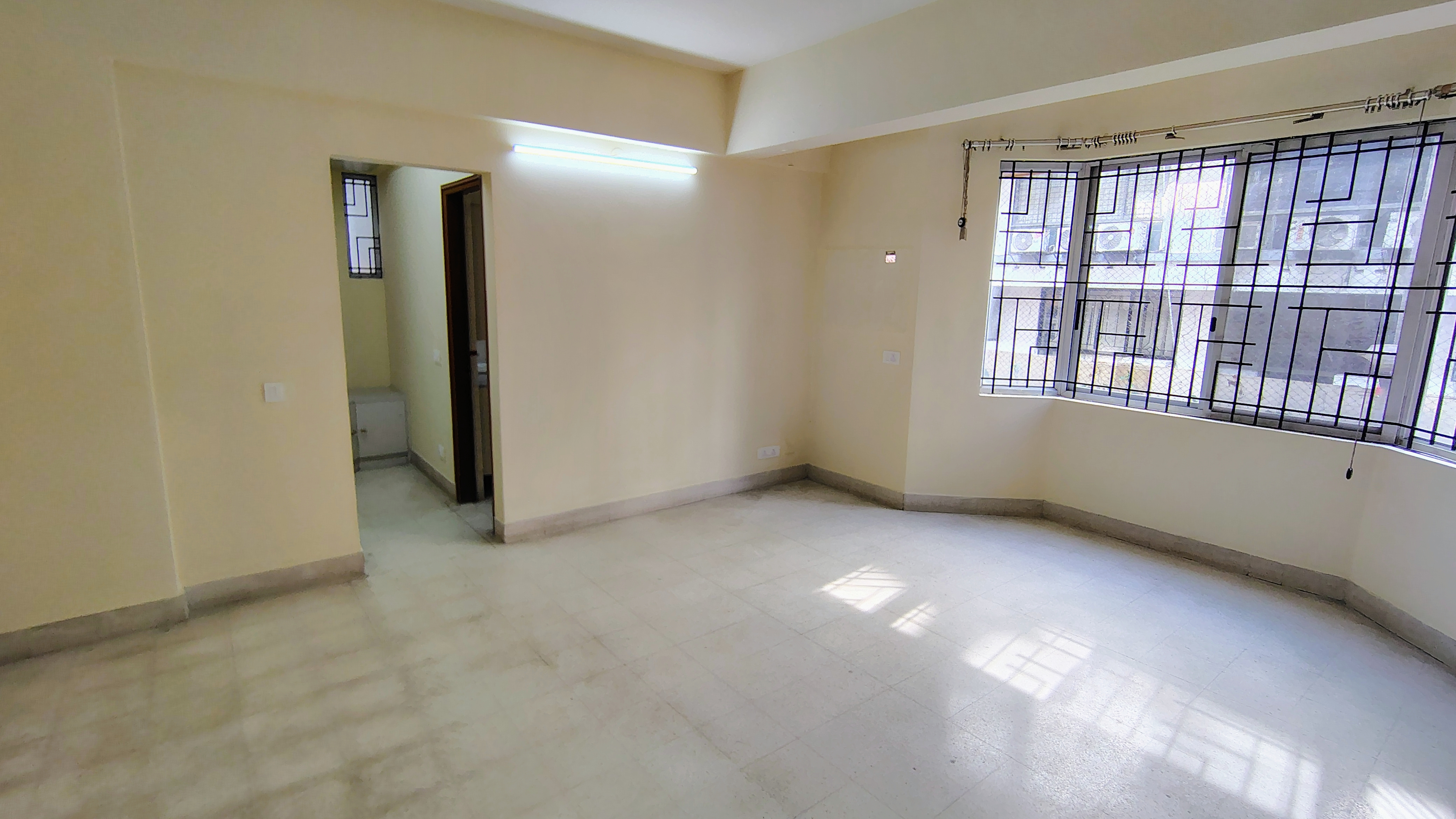 3 BHK for Rent in Cunningham road  - Image 5