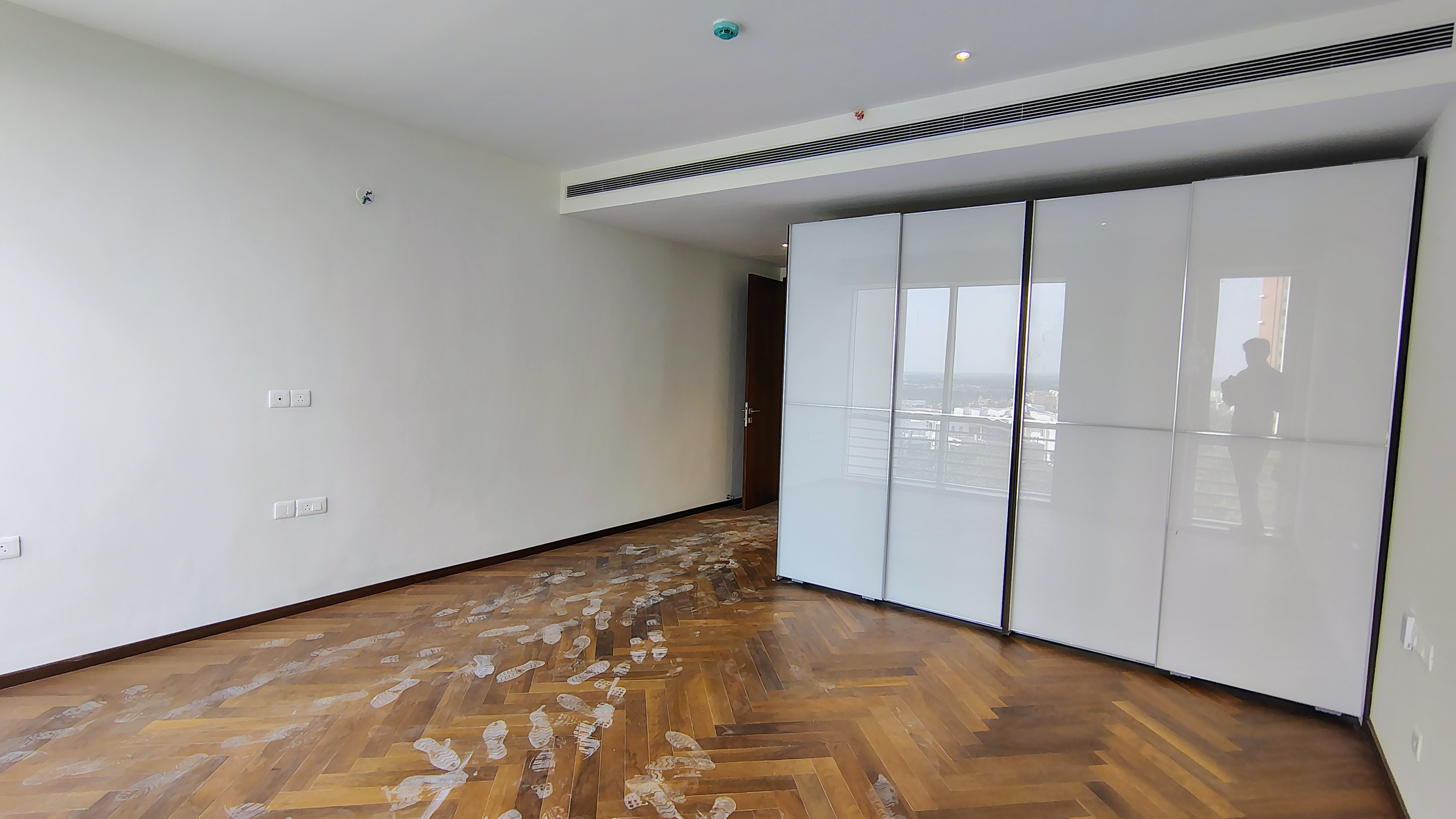 4 BHK for rent in Prestige White Meadows - Image 3