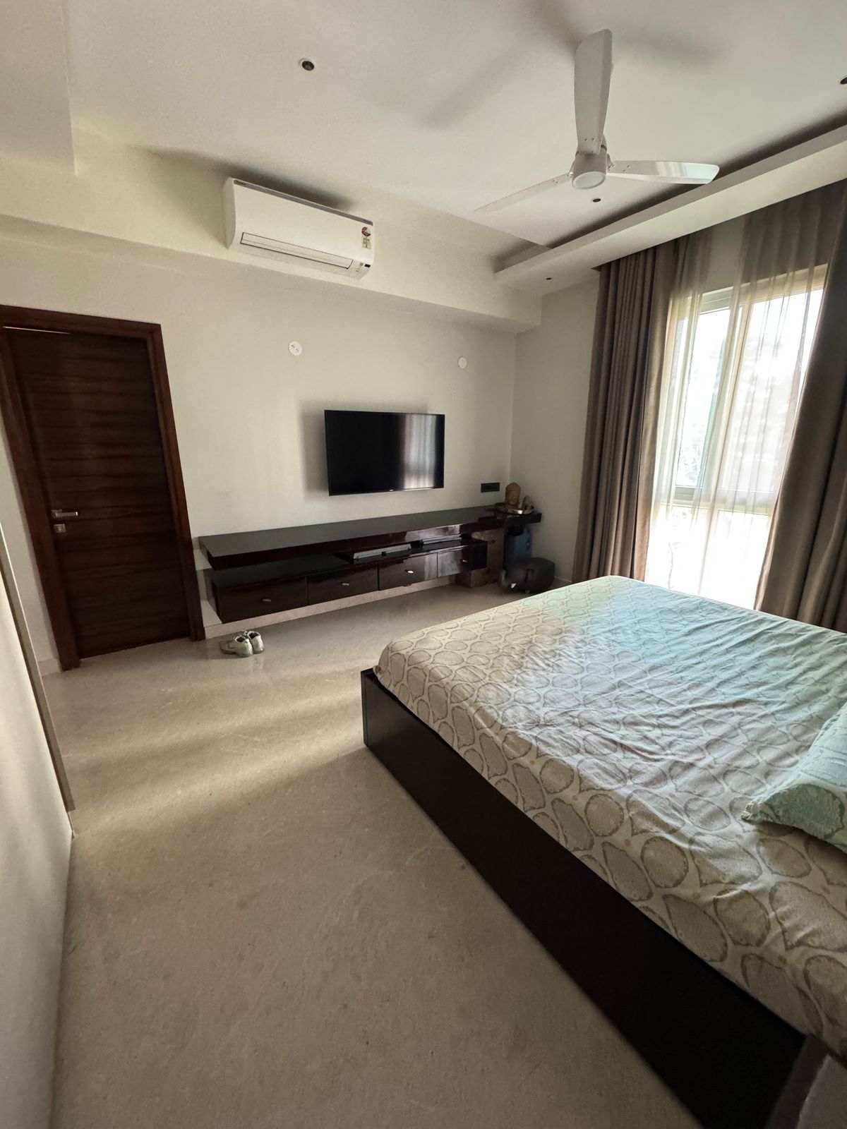 Luxury 4BHK Apartment in RMZ Latitude, Hebbal - Image 4