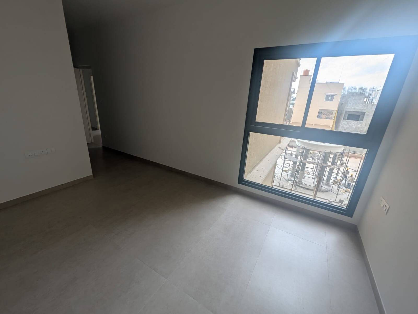 Luxury 3BHK Apartment in Shobha Victoria, Hennur - Image 8