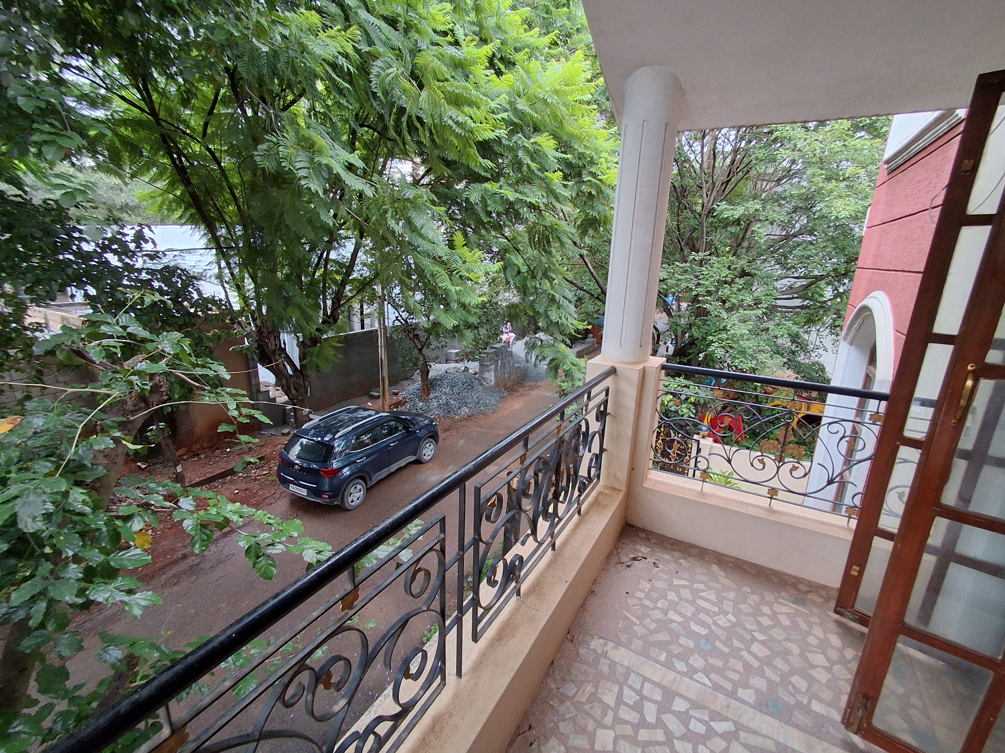 Spacious 3BHK Villa in Jakkur, GKVK Layout - Image 9