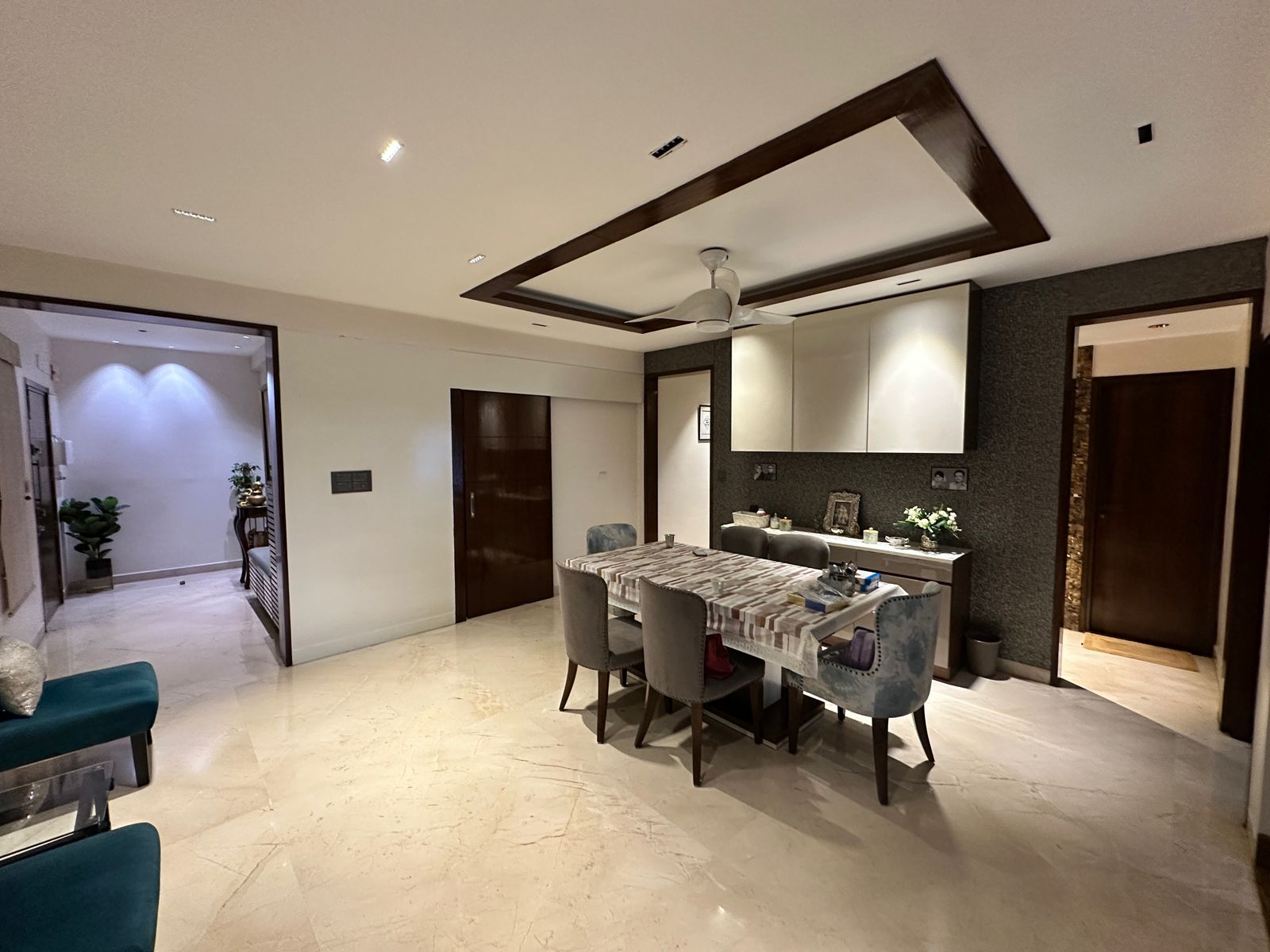 Spacious 4BHK in RT Nagar with Pool View - Image 4