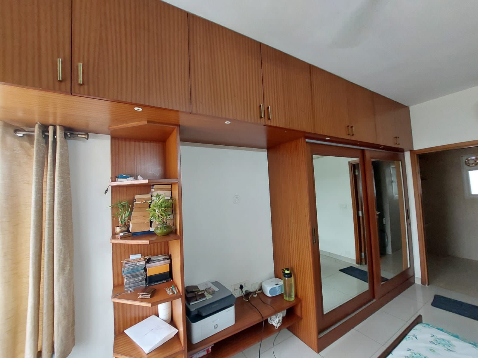 Luxury 3BHK in RMZ Galleria, Yelahanka - Image 10