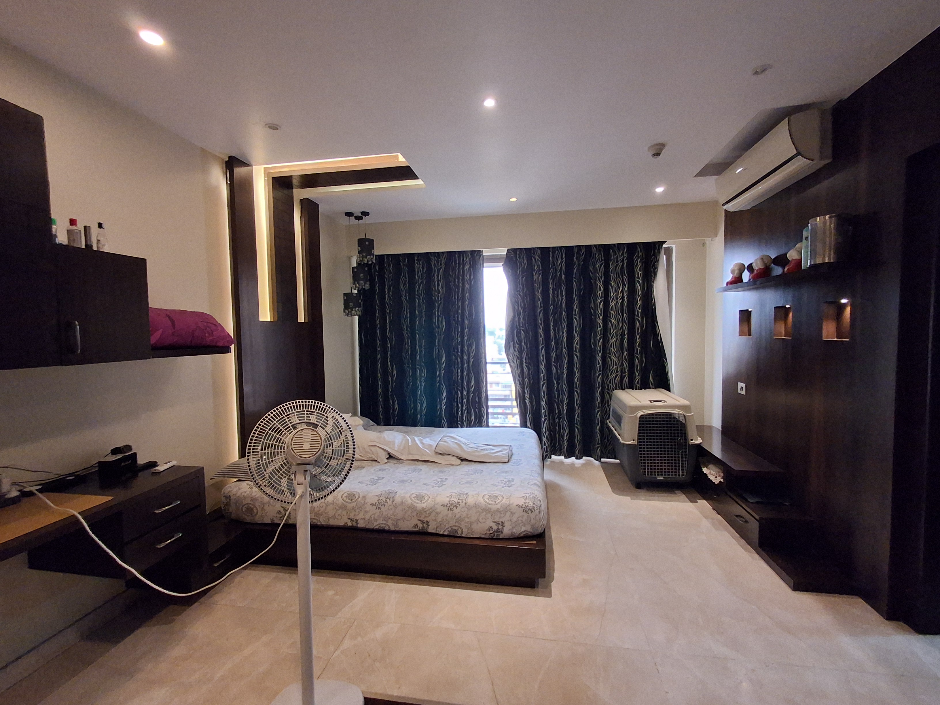 Luxurious 4BHK in Raheja Pebble Bay, Dollars Colony - Image 5