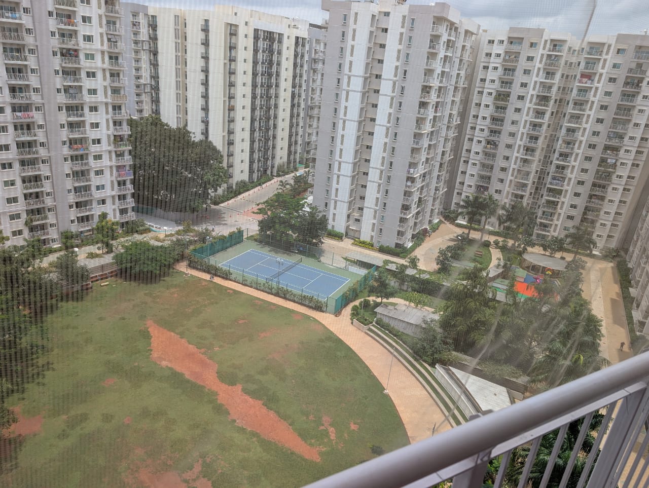 Luxury 4BHK Apartment in L&T Raintree Boulevard - Image 4