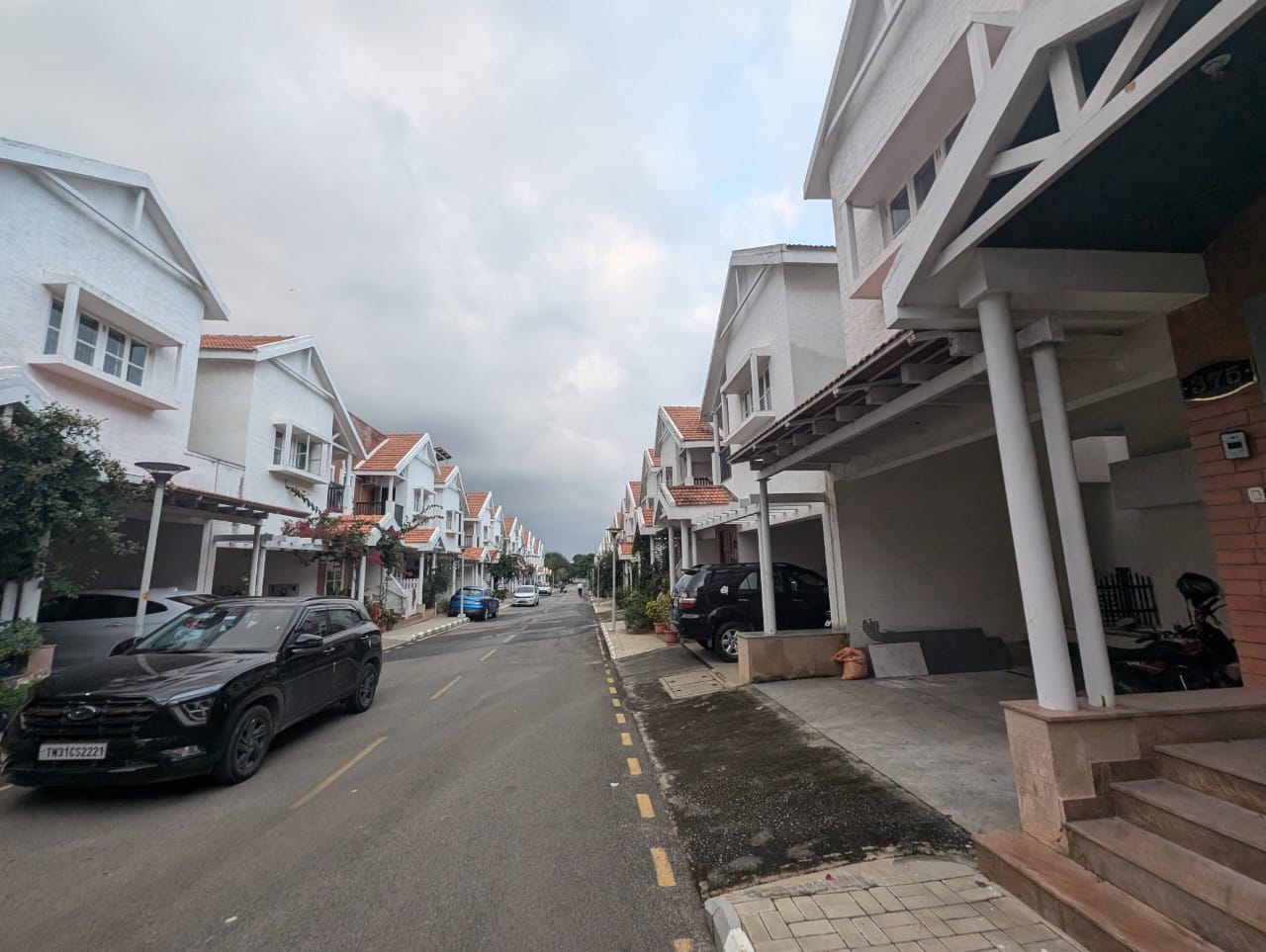 Luxury 5BHK Villa for Rent in Devanahalli - Image 9