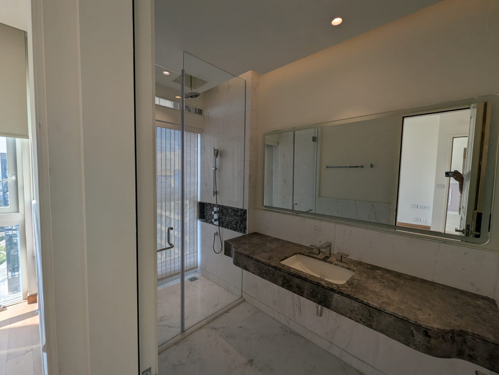 Luxury Apartment in Bhartiya City - Image 3