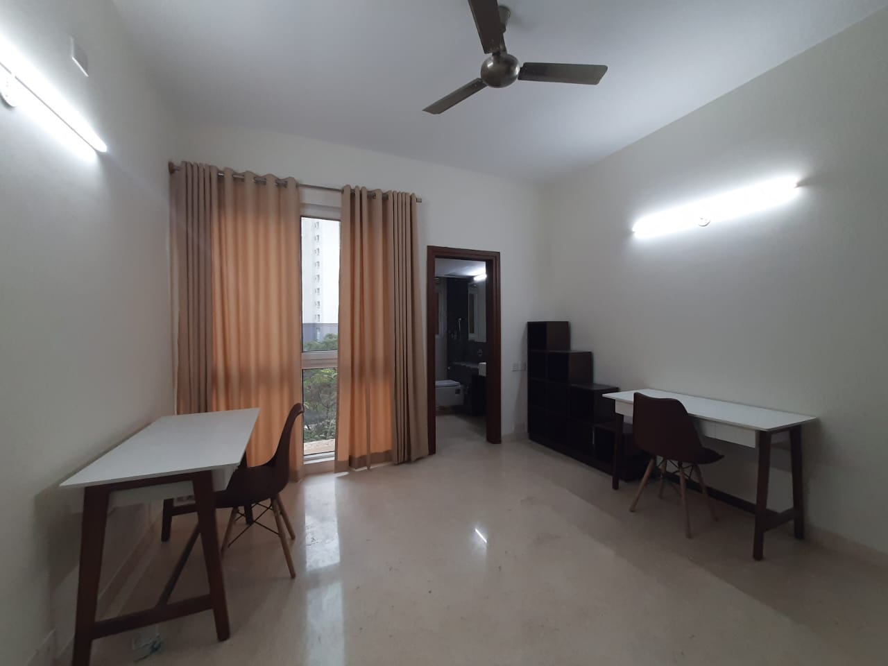 Luxurious 4BHK in RMZ Latitude, Hebbal - Image 7